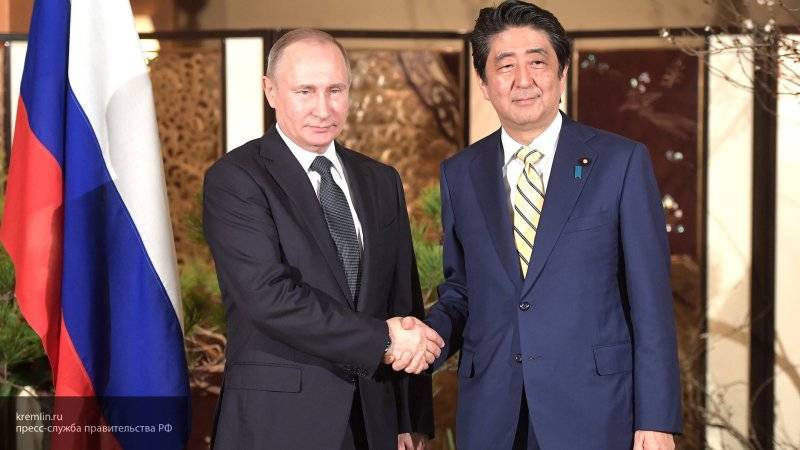 Путин уверен, что диалог с Японией благоприятно влияет на развитие двухсторонних отношений