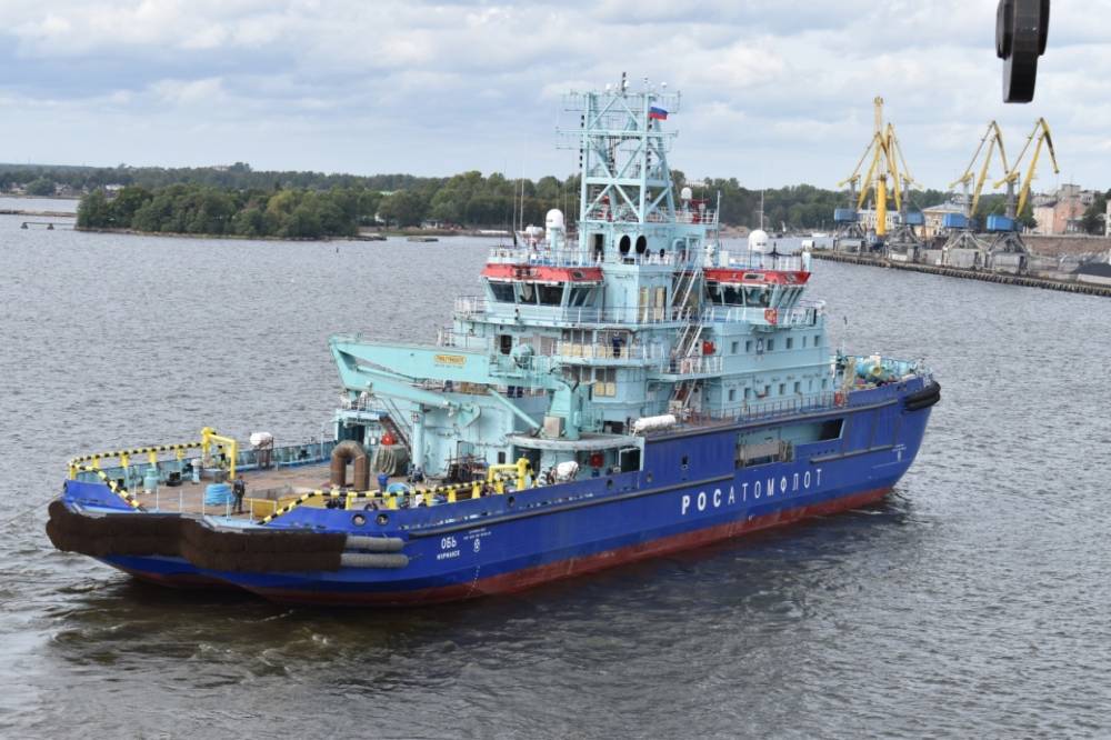 Построенный в Выборге ледокол «Обь» отправился на испытания в Балтийское море