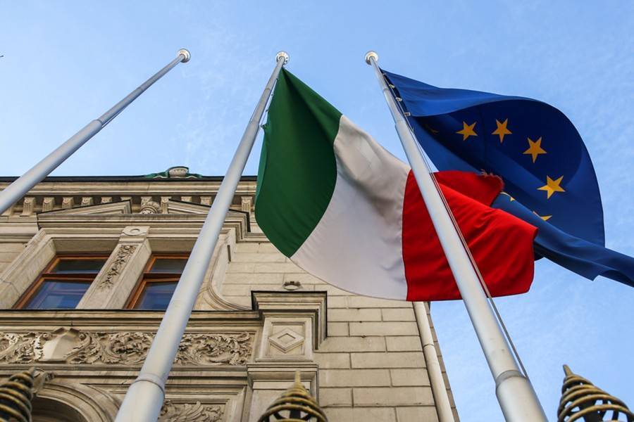Посольство проверяет информацию об изъятии ребенка у россиянки в Италии