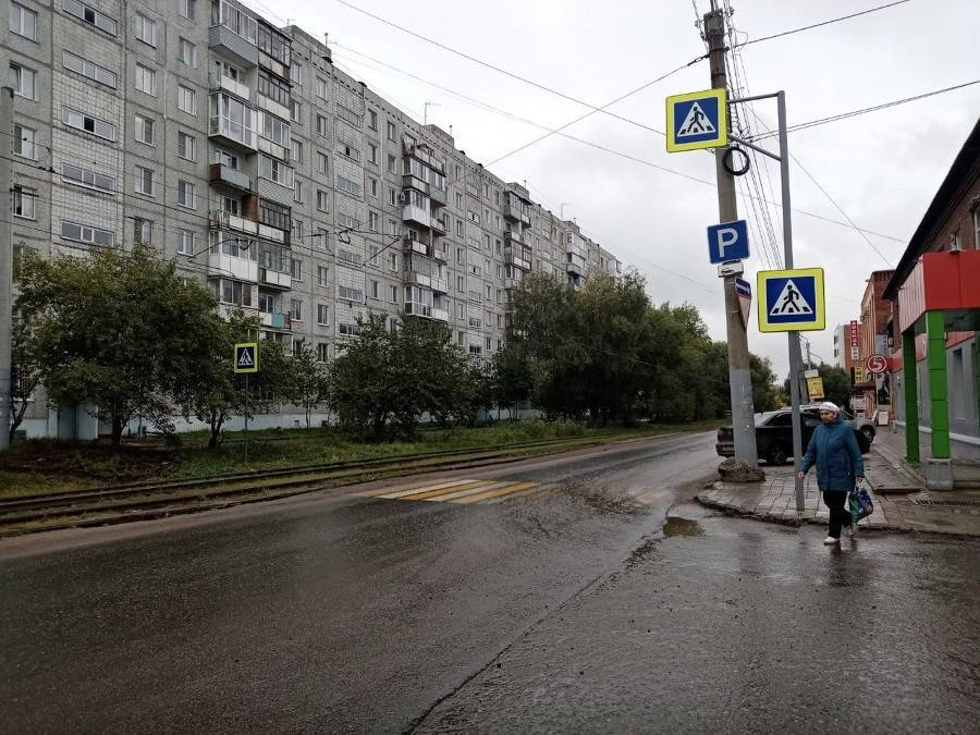 В Омске нашли пешеходный переход "в никуда"