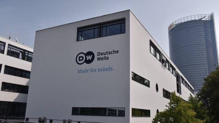 Комиссия Госдумы по вмешательству в дела РФ пригласит руководство Deutsche Welle