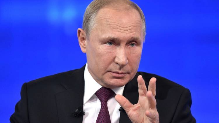 Путин заявил о праве молодежи проводить митинги