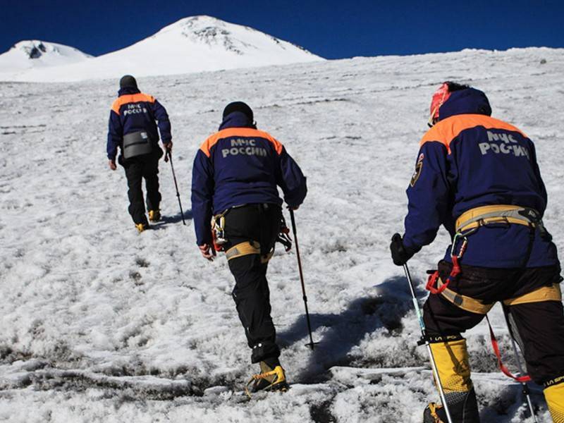 Спасатели эвакуировали с Эльбруса альпиниста из Москвы