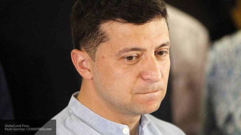 Украинский политолог заявил о страхе Зеленского столкнуться с реальностью