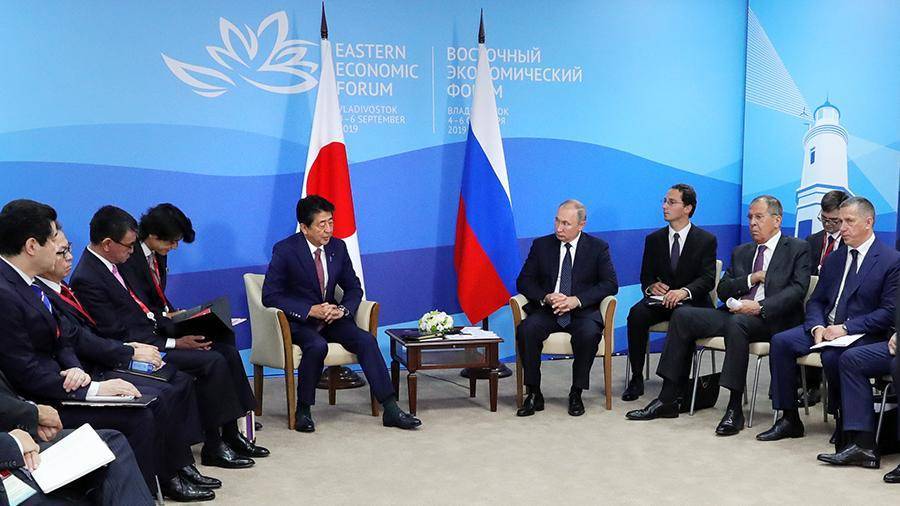 Путин на встрече с Абэ рассказал о развитии отношений с Японией