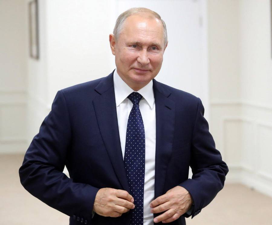 Путин пошутил о предельном возрасте пребывания в политике