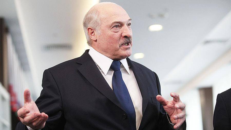 Лукашенко назвал причины продолжения конфликта в Донбассе