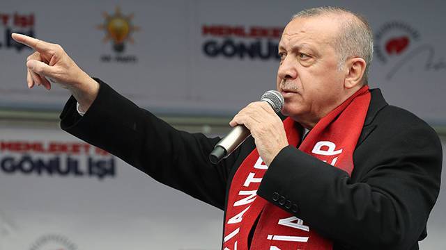 Эрдоган пригрозил ЕС открыть проход беженцам в Европу