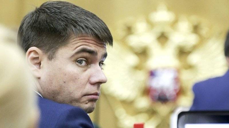 Депутат Боярский солидарен с Бегловым в отказе открывать метро с «недоделками»