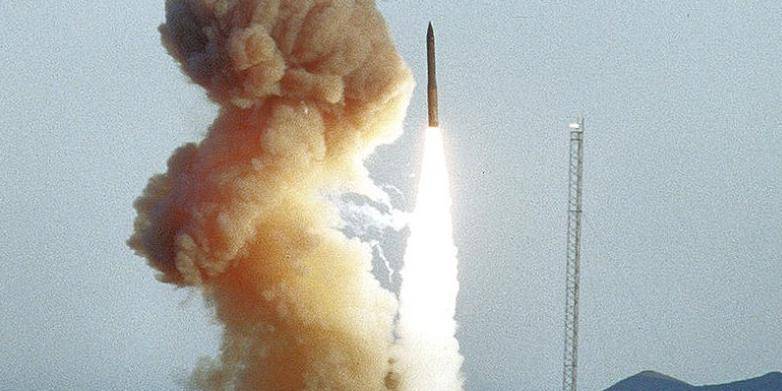 Маккарти Райан - США назвали сроки размещения запрещенных ДРСМД ракет - ruposters.ru - США