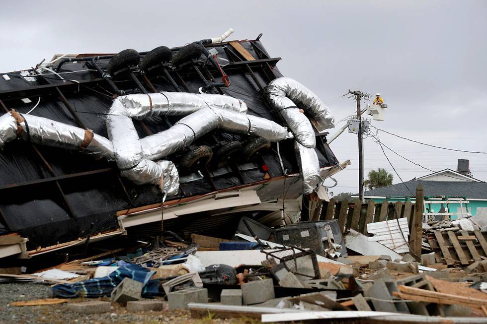 Ураган "Дориан": число жертв растет, тысячи людей пропали без вести