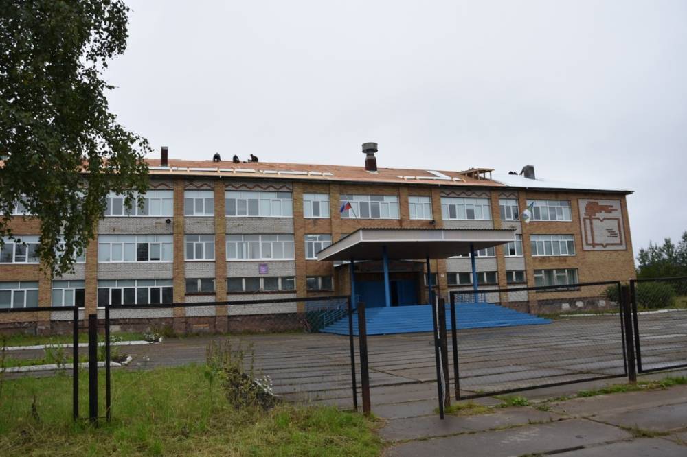 Школа Троицко-Печорска осталась без крыши и не смогла принять учеников