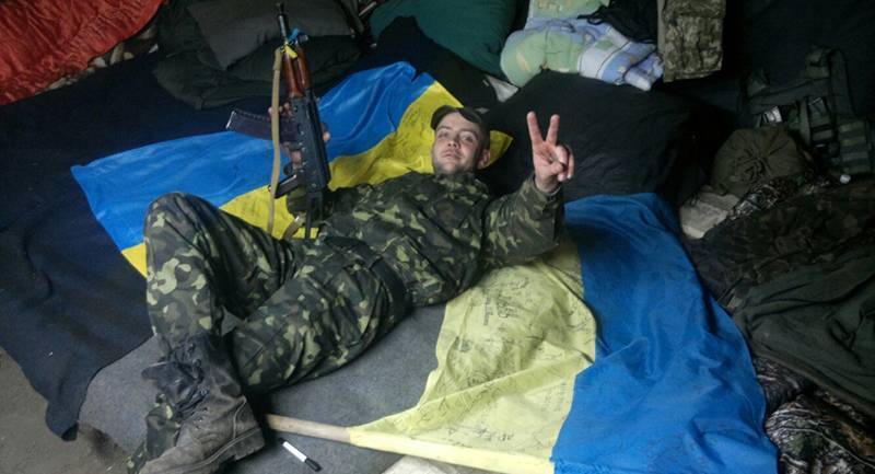 Украинскую армию планомерно превращают в банду убийц и наркоманов