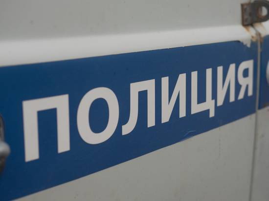 Полиция задержала 8 человек после обыска в московском штабе ФБК