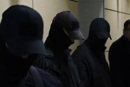 После обыска в штабе Навального задержали восемь человек