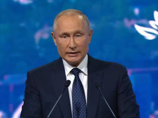 Путин прокомментировал свое пребывание в политике до «95 лет»