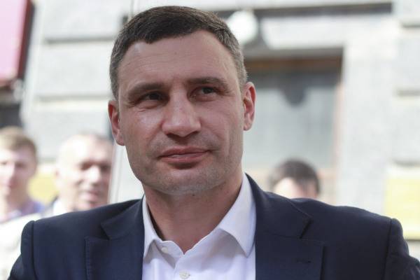 Правительство Украины поддержало идею увольнения Виталия Кличко