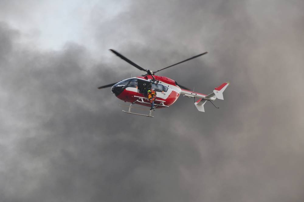 Вертолет разбился при тушении пожара в Португалии