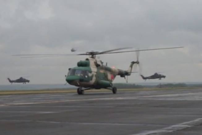Видео: вертолеты армейской авиации Китая прибыли в Челябинск