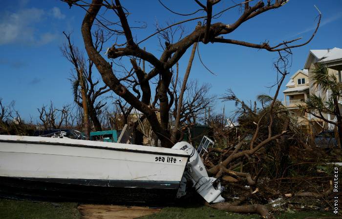 Число жертв урагана "Дориан" на Багамах увеличилось до 30
