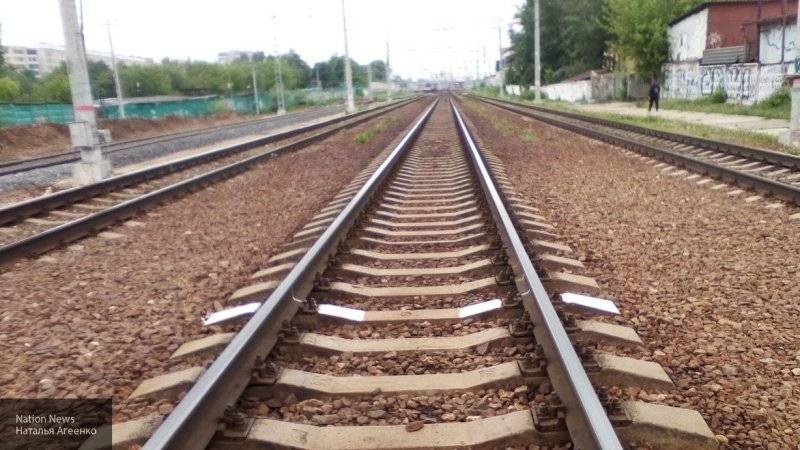 Два человека погибли в результате столкновения поезда и автомобиля в Дагестане