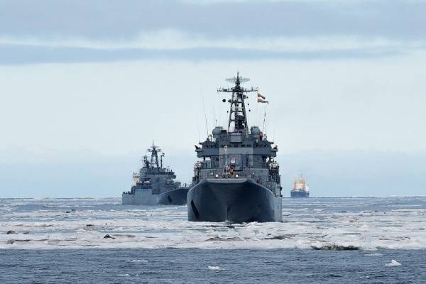 Арктический поход кораблей Северного флота: идут близко от Севморпути