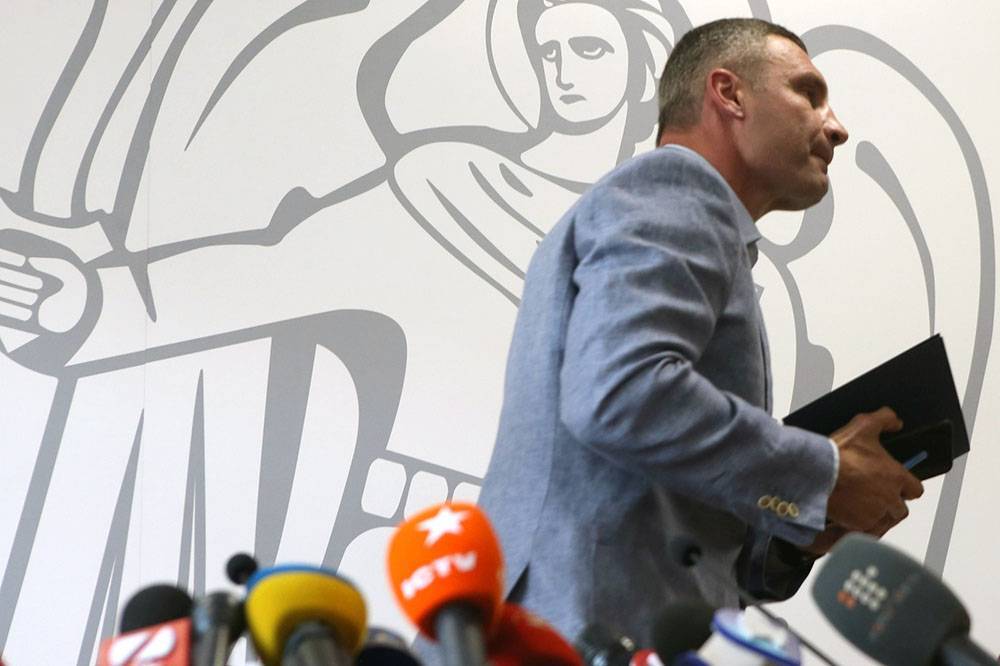 Правительство Украины рекомендовало Зеленскому уволить Кличко с поста главы администрации Киева