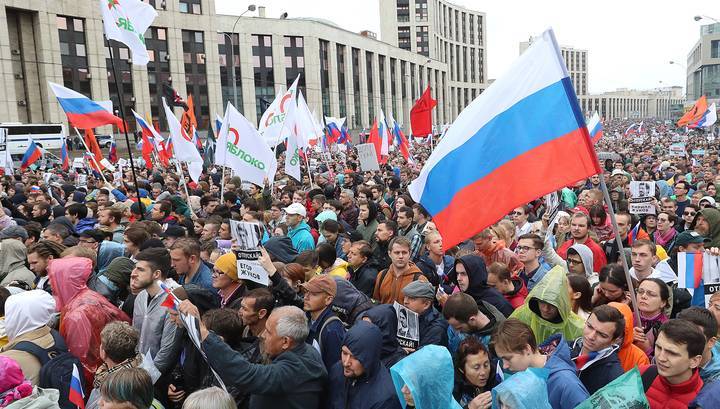 Путин: гражданские протесты встряхивают власть