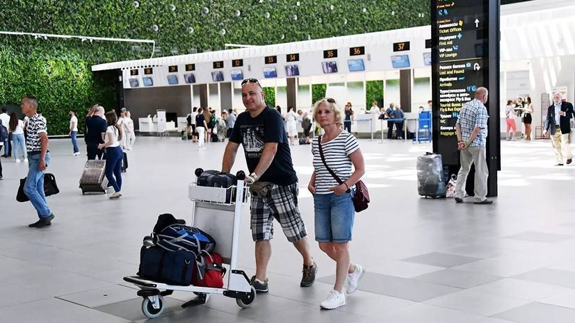 Аэропорт Симферополя обслужил 2,5 млн пассажиров летом 2019 года
