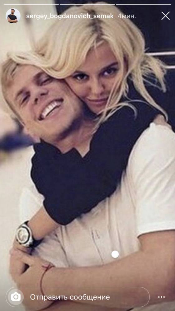 Семак разместил фото Кокорина с женой после его освобождения