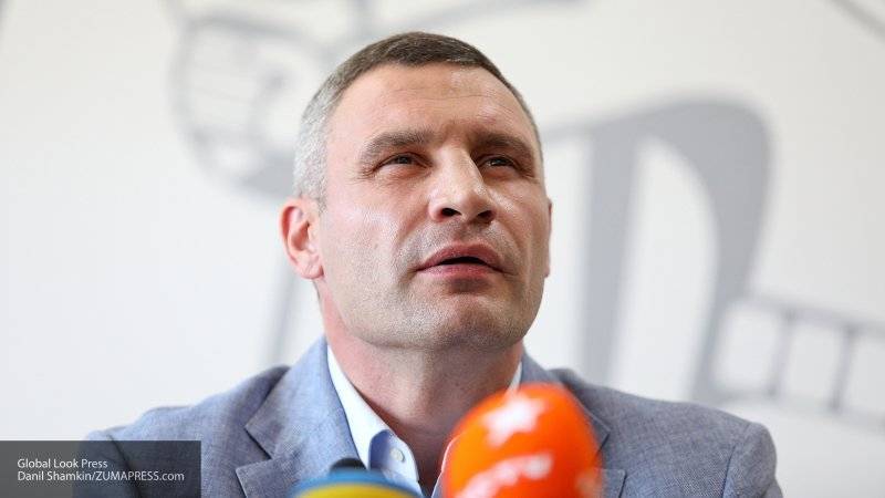 Кабмин Украины предложил Зеленскому уволить Кличко