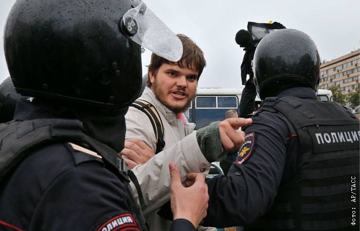 В МВД заявили, что полиция не препятствовала работе журналистов на акциях в Москве