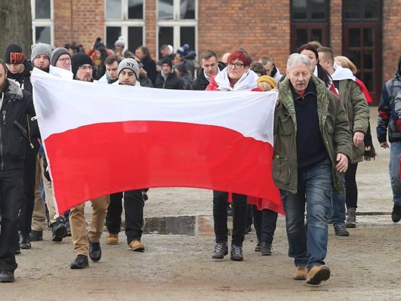 Польский журналист обвинил Варшаву в разрушении самосознания россиян
