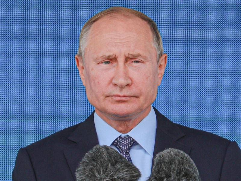 Путину доложили о нападении на дом Памфиловой