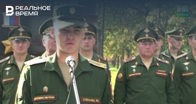 В Казанском танковом училище курсанты впервые дали клятву танкиста — видео
