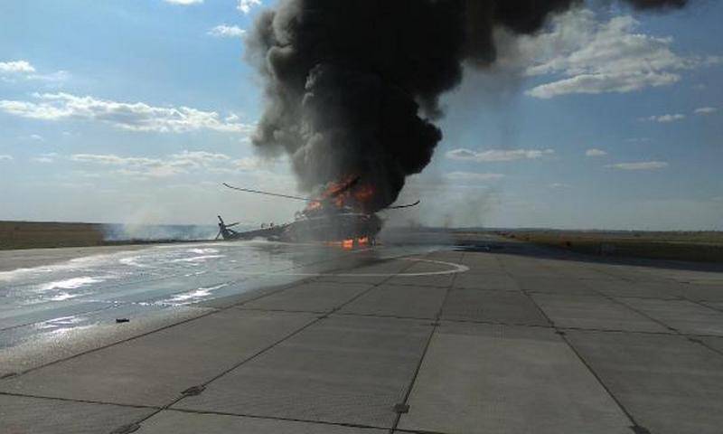 В Саратовской области упал военный вертолет Ми-8
