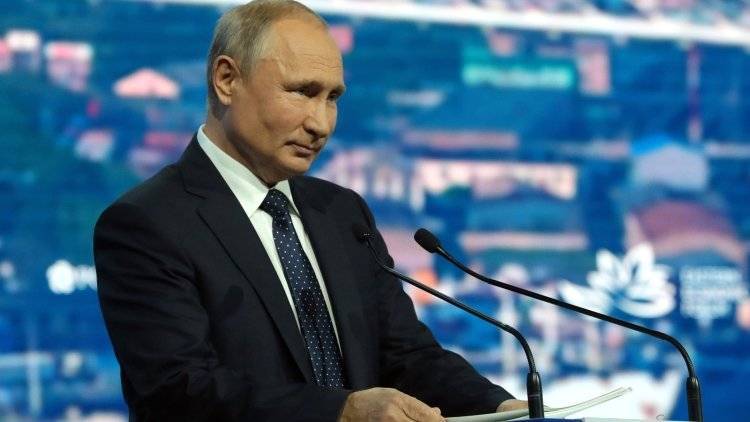 Путин заявил, что Россия не будет первой размещать запрещенные ранее ДРСМД ракеты