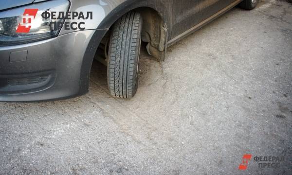 Неизвестные подожгли автомобиль депутата Госдумы Алексея Корниенко в Ногликах