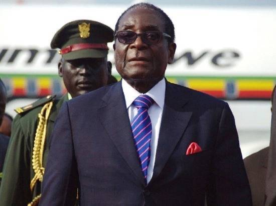 Скончался бывший президент Зимбабве Роберт Мугабе, сообщили СМИ