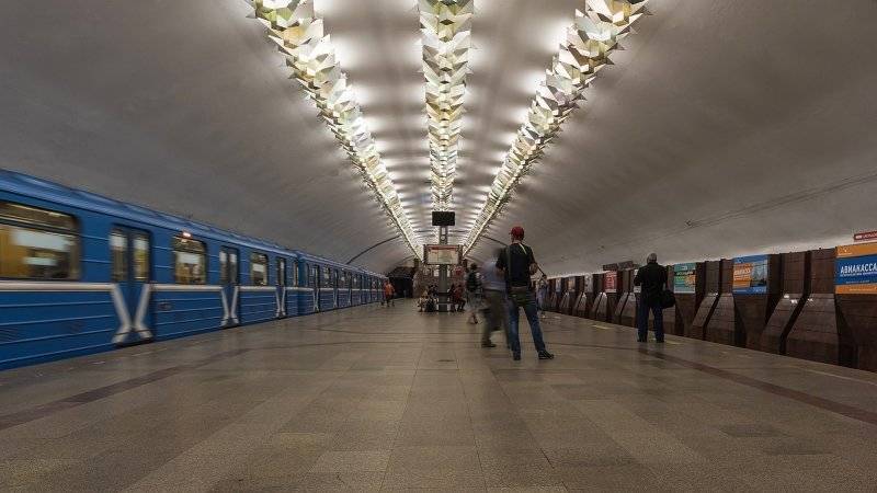 Памятная доска в честь визита Ким Чен Ира появилась в метро Новосибирска