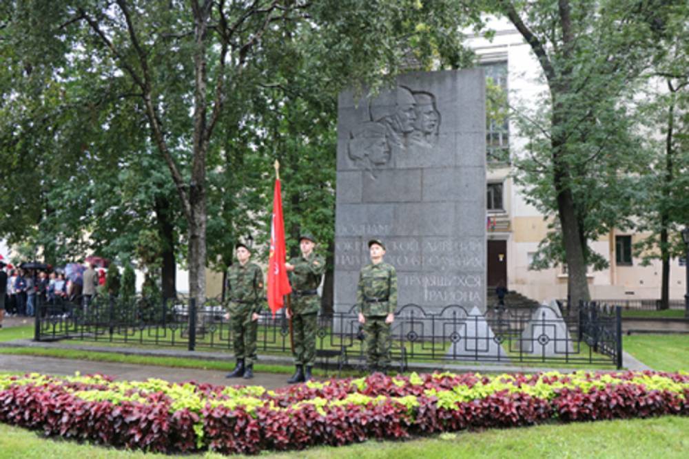 Адмиралтейцы почтили память жертв блокадного Ленинграда