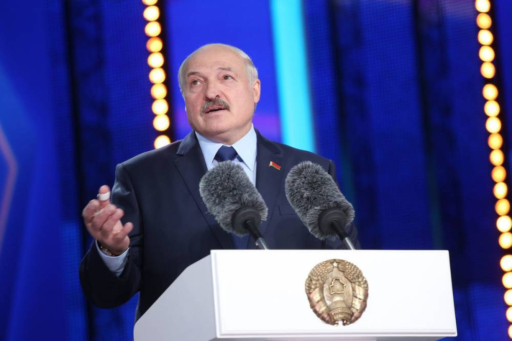 Лукашенко потребовал от России «не гнобить и не наклонять» Белоруссию