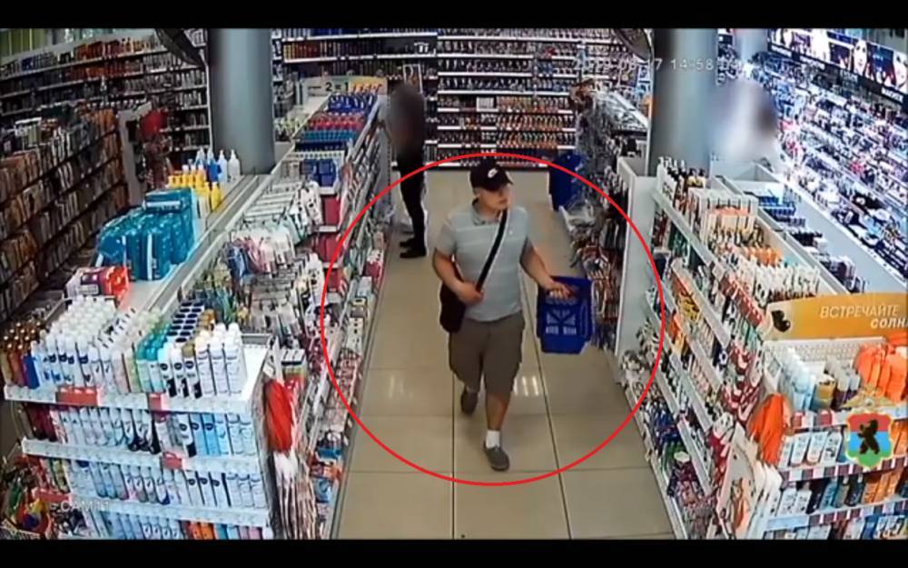 Полиция Петрозаводска разыскивает подозреваемого в краже парфюмерии