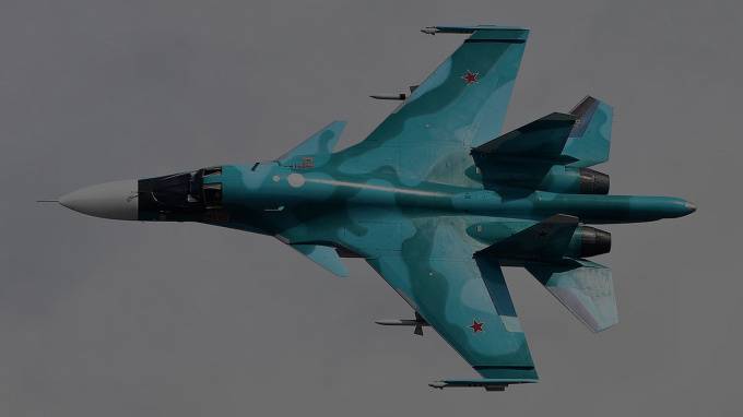 СМИ: два Су-34 столкнулись в небе под Липецком