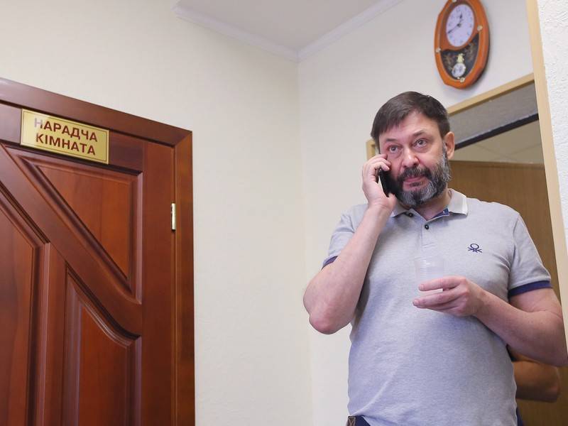 Киселёв: Вышинский в ближайшие минуты вылетит из Киева в Москву