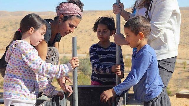 Вместо педагогов: конюхи и повара будут учить школьников на юге Израиля