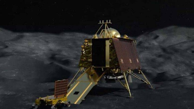 Индийский лунный модуль готовится к посадке на спутник Земли