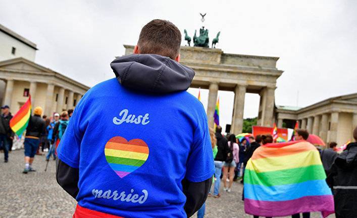 Die Welt (Германия): недостаточно гомосексуален для Германии