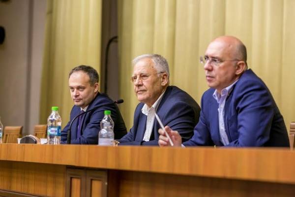 Демпартия Молдавии объявила о новой главе в своей истории
