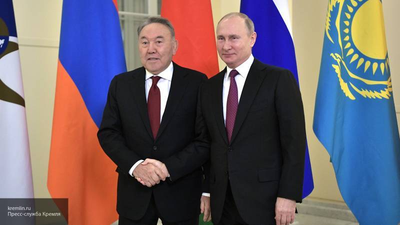 Путин предложил назвать строящийся на  Байконуре комплекс в честь Назарбаева